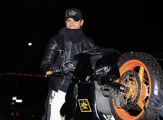 Justin Theroux, Popawheelie Justin Theroux, Popawheelie